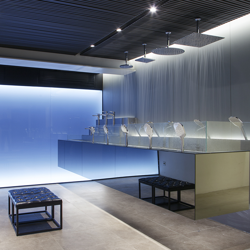 <p>Discover the new Roca Showroom in Jakarta. Roca Experience Center Indonesia is the new center of innovative bathroom concepts and bathroom inspiration. The Roca Experience Center features various types of complete bathroom products that prioritize design, comfort, functionality, and sustainable solutions.</p> <p dir="ltr">At the Roca Experience Center customers can experience and see Roca products directly. In addition, Roca's Experience Center is a proof of Roca's commitment to the design and architecture sector. Architects, interior designers and developers can use the Roca Experience Center to hold meetings or as a place for exhibitions and events open to professionals and the general public.</p> <div class="embed-responsive embed-responsive-16by9" data-embed-id="1ZWm6dmhl_I" data-styles="{"width":"81%"}" style="width:81%"><iframe allow="accelerometer; autoplay; clipboard-write; encrypted-media; gyroscope; picture-in-picture" allowfullscreen="" frameborder="0" height="315" src="https://www.youtube.com/embed/1ZWm6dmhl_I" tabindex="0" title="YouTube video player" width="560"></iframe></div>2