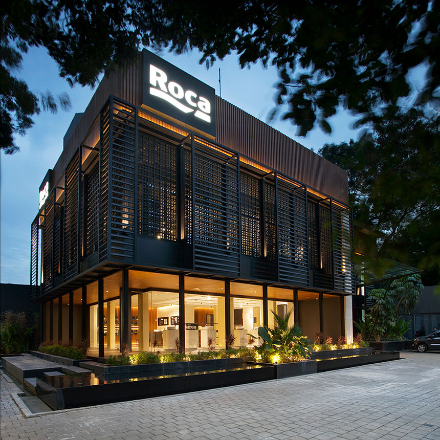 <p>Discover the new Roca Showroom in Jakarta. Roca Experience Center Indonesia is the new center of innovative bathroom concepts and bathroom inspiration. The Roca Experience Center features various types of complete bathroom products that prioritize design, comfort, functionality, and sustainable solutions.</p> <p dir="ltr">At the Roca Experience Center customers can experience and see Roca products directly. In addition, Roca's Experience Center is a proof of Roca's commitment to the design and architecture sector. Architects, interior designers and developers can use the Roca Experience Center to hold meetings or as a place for exhibitions and events open to professionals and the general public.</p> <div class="embed-responsive embed-responsive-16by9" data-embed-id="1ZWm6dmhl_I" data-styles="{"width":"81%"}" style="width:81%"><iframe allow="accelerometer; autoplay; clipboard-write; encrypted-media; gyroscope; picture-in-picture" allowfullscreen="" frameborder="0" height="315" src="https://www.youtube.com/embed/1ZWm6dmhl_I" tabindex="0" title="YouTube video player" width="560"></iframe></div>3